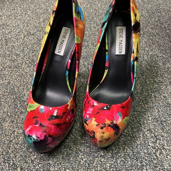 STEVE MADDEN Colorful Floral Platform Stiletto “NALA” Heels 8M - Picture 4 of 4